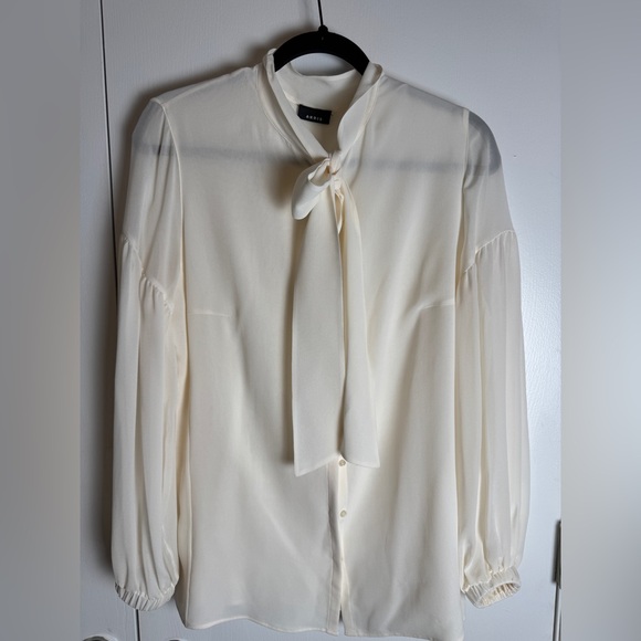 Akris Selde Mulberry Silk Blouse with neck tie, cream, size 12 - Picture 1 of 10